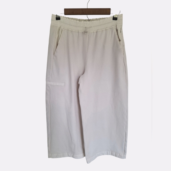 Athleta Pants - Athleta Avenue Wide Leg Cropped Lightweight Pants White Size Small